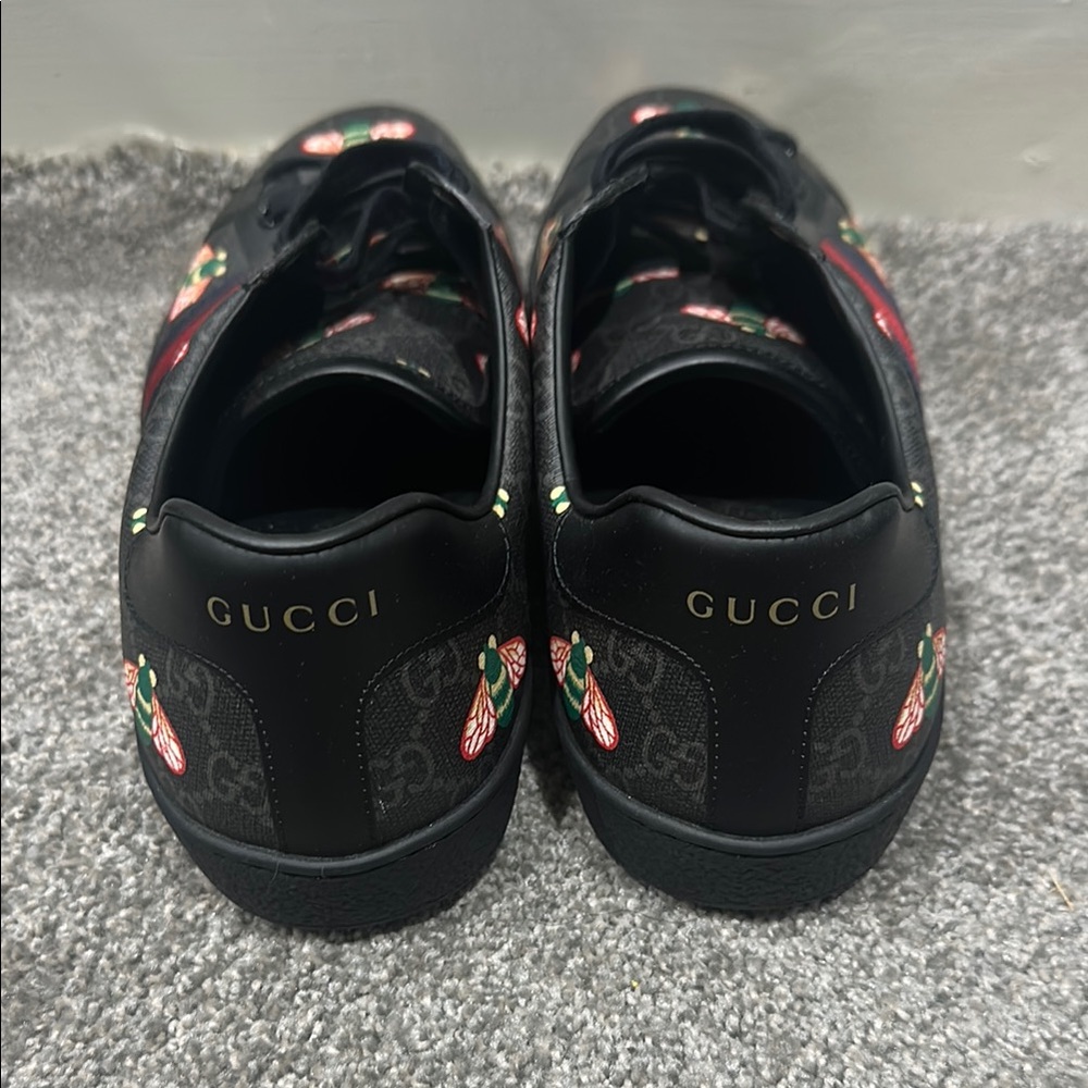 Gucci Black Sneakers with Red and Green Bee Motif - Picture 3 of 4